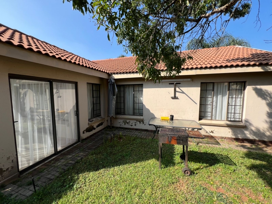 To Let 3 Bedroom Property for Rent in Albemarle Gauteng