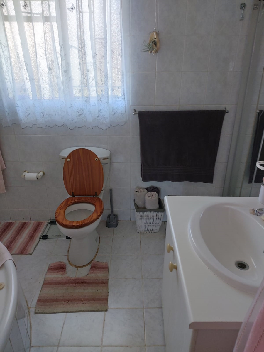 3 Bedroom Property for Sale in Westonaria Gauteng