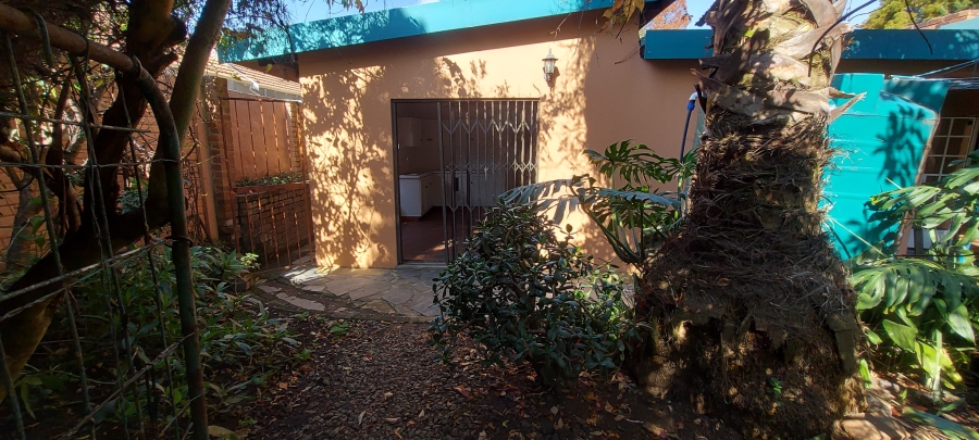 To Let 3 Bedroom Property for Rent in Linden Gauteng