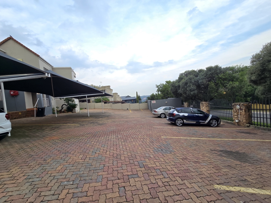 2 Bedroom Property for Sale in Ridgeway Gauteng
