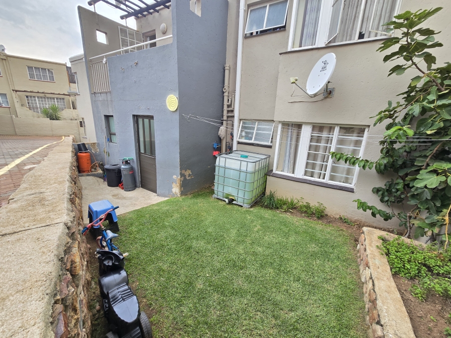 2 Bedroom Property for Sale in Ridgeway Gauteng