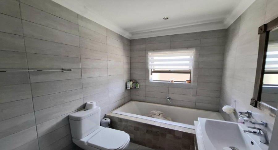 3 Bedroom Property for Sale in Pomona Gauteng