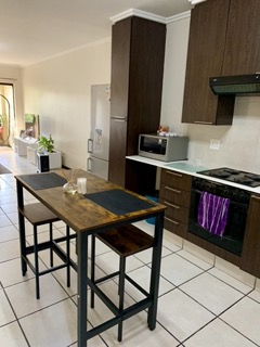 To Let 2 Bedroom Property for Rent in Fourways Gauteng