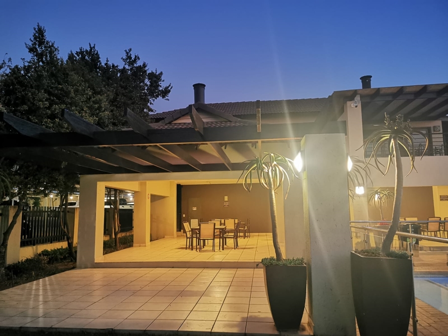 To Let 2 Bedroom Property for Rent in Fourways Gauteng