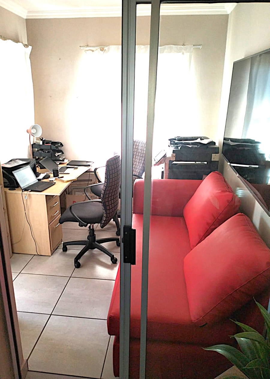 2 Bedroom Property for Sale in Montana Gauteng