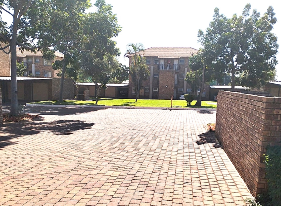 2 Bedroom Property for Sale in Montana Gauteng