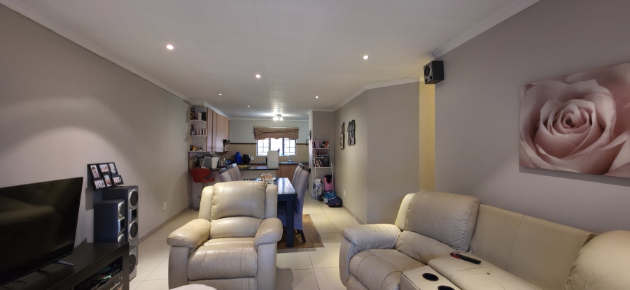 3 Bedroom Property for Sale in Equestria Gauteng