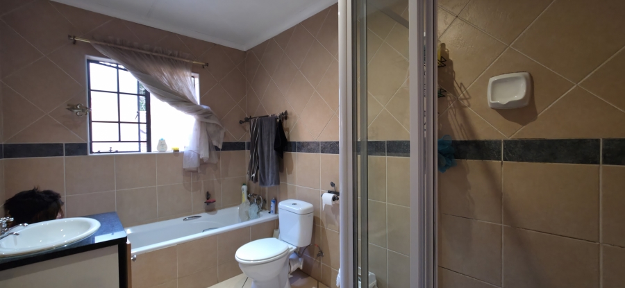 3 Bedroom Property for Sale in Equestria Gauteng
