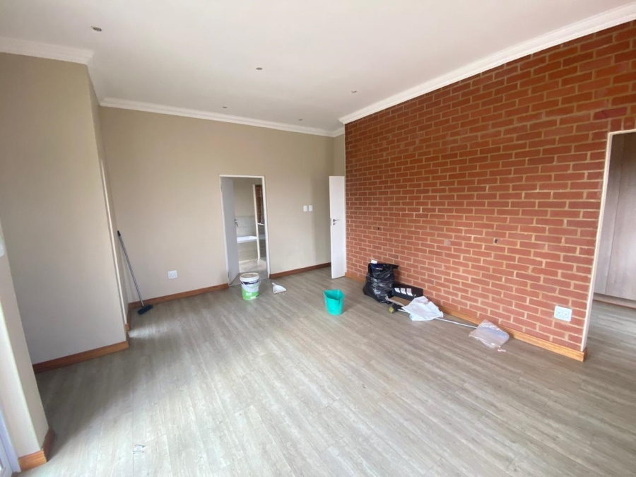 To Let 4 Bedroom Property for Rent in The Hills Game Reserve Estate Gauteng