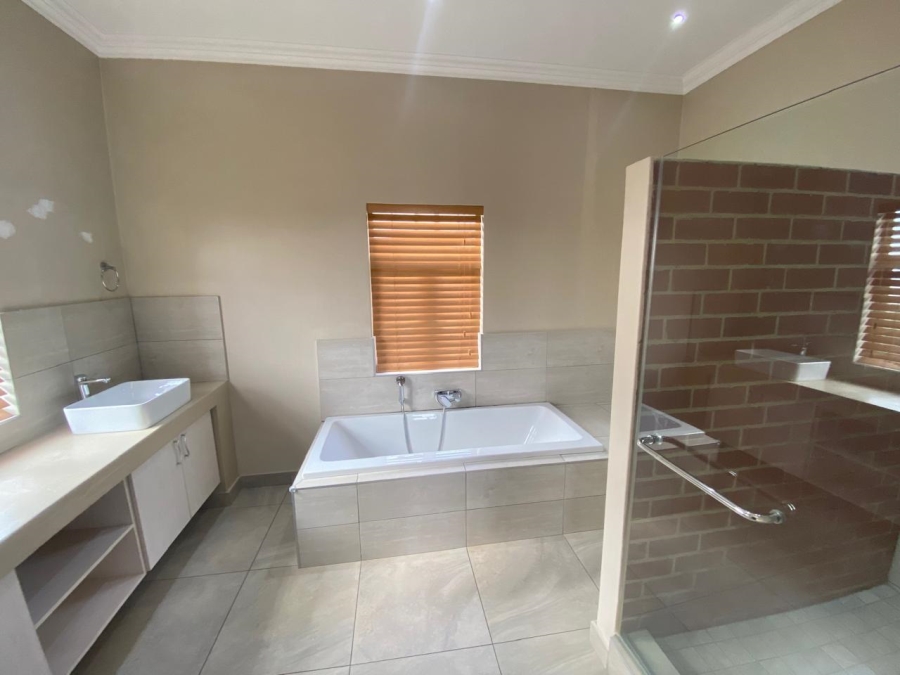 To Let 4 Bedroom Property for Rent in The Hills Game Reserve Estate Gauteng