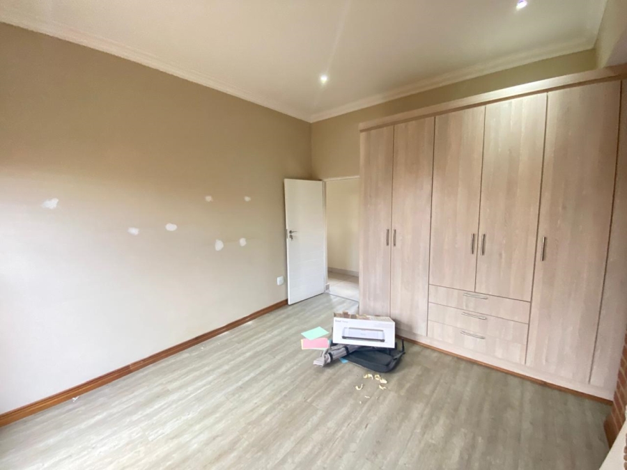 To Let 4 Bedroom Property for Rent in The Hills Game Reserve Estate Gauteng