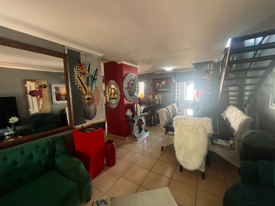 3 Bedroom Property for Sale in Castleview Gauteng