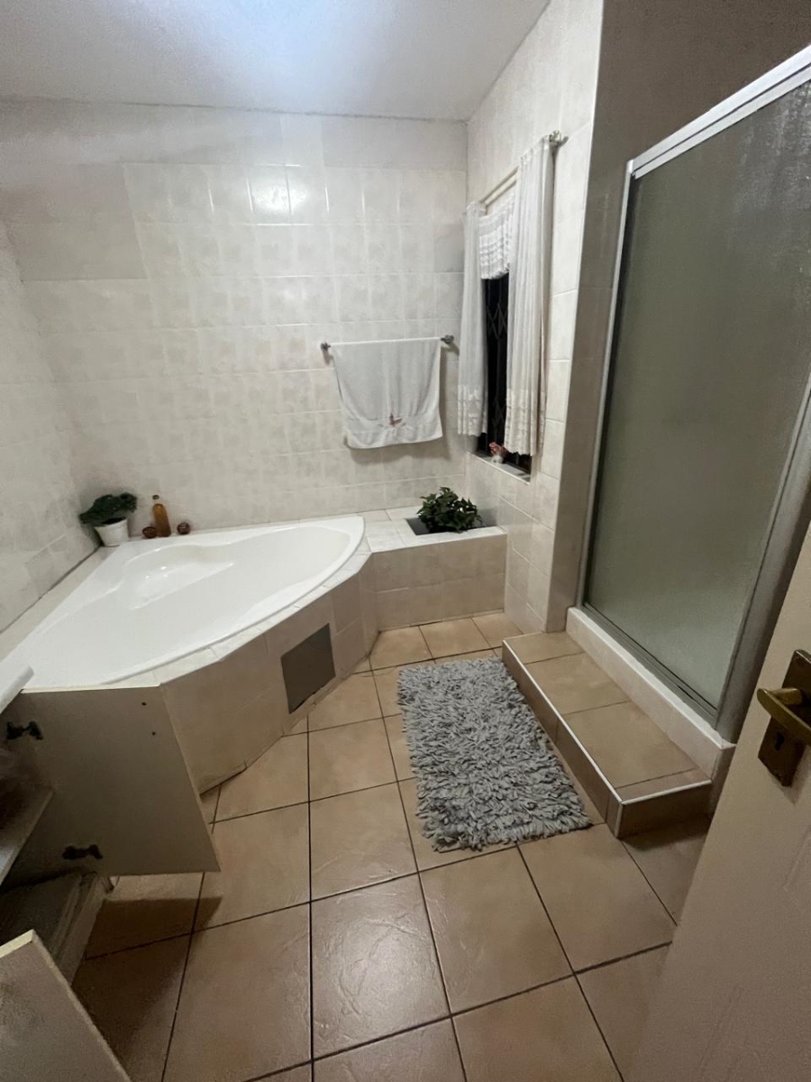 3 Bedroom Property for Sale in Castleview Gauteng
