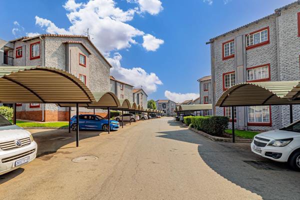 3 Bedroom Property for Sale in Castleview Gauteng
