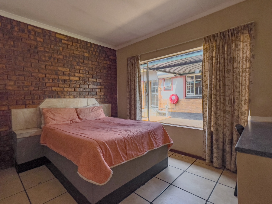 16 Bedroom Property for Sale in Kempton Park Ext 2 Gauteng