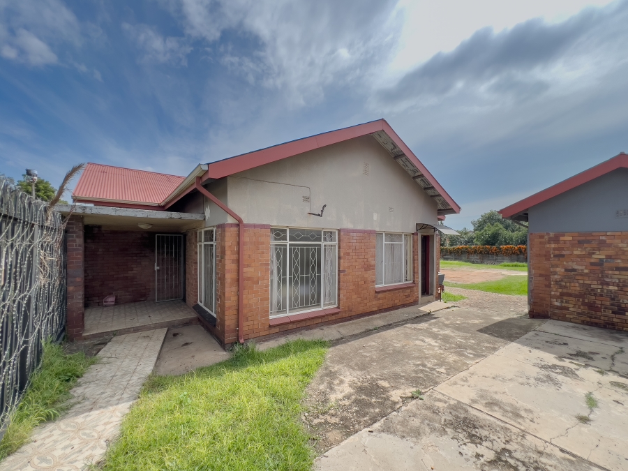 8 Bedroom Property for Sale in Kempton Park Ext 2 Gauteng