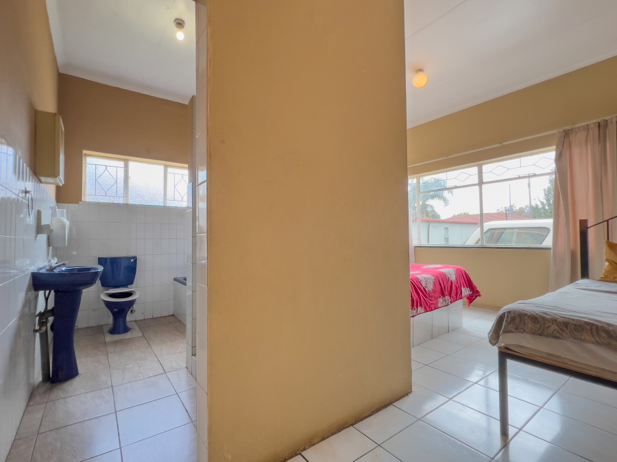 8 Bedroom Property for Sale in Kempton Park Ext 2 Gauteng