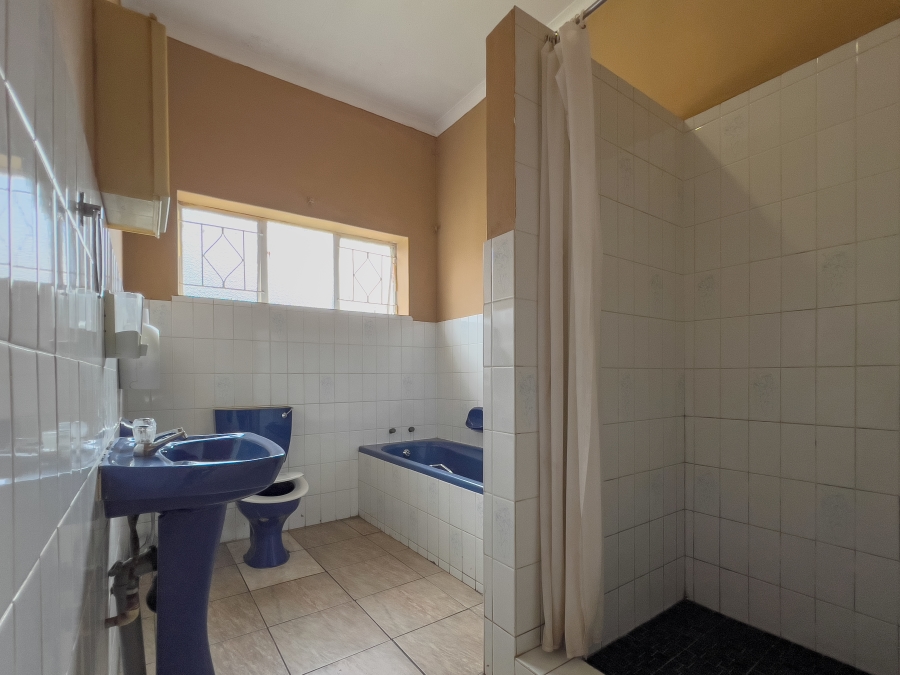 8 Bedroom Property for Sale in Kempton Park Ext 2 Gauteng
