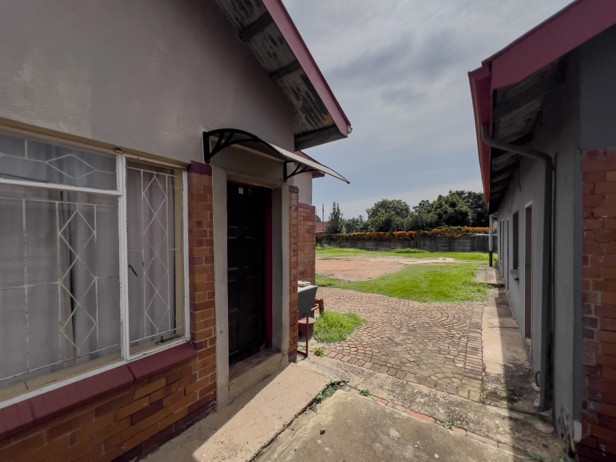 8 Bedroom Property for Sale in Kempton Park Ext 2 Gauteng