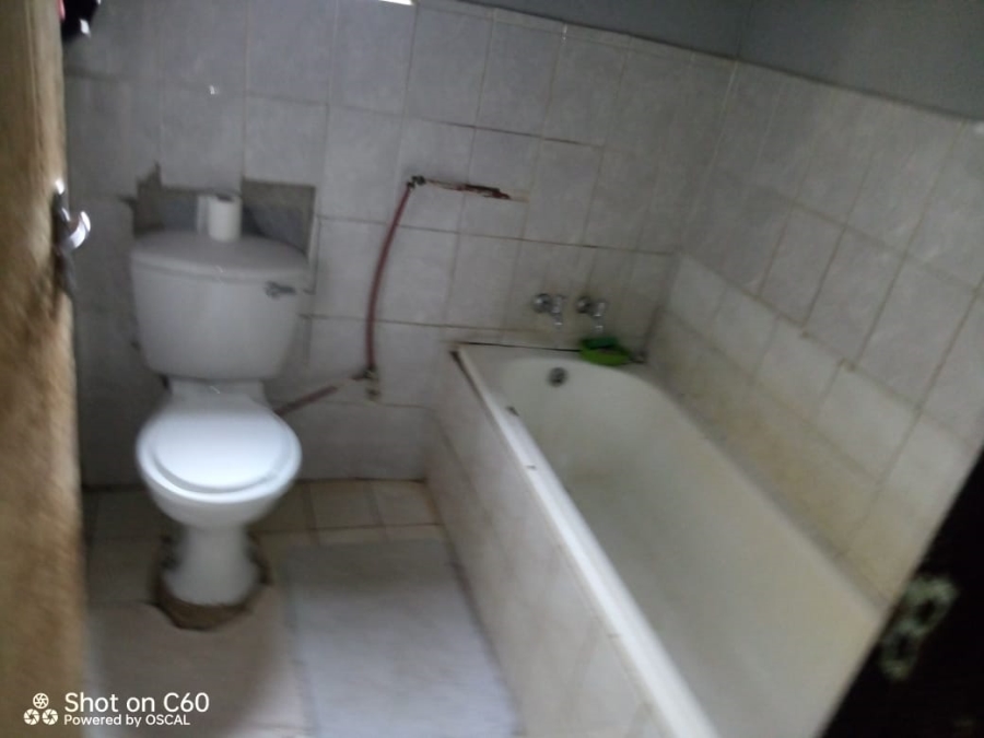 3 Bedroom Property for Sale in Bram Fischerville Gauteng