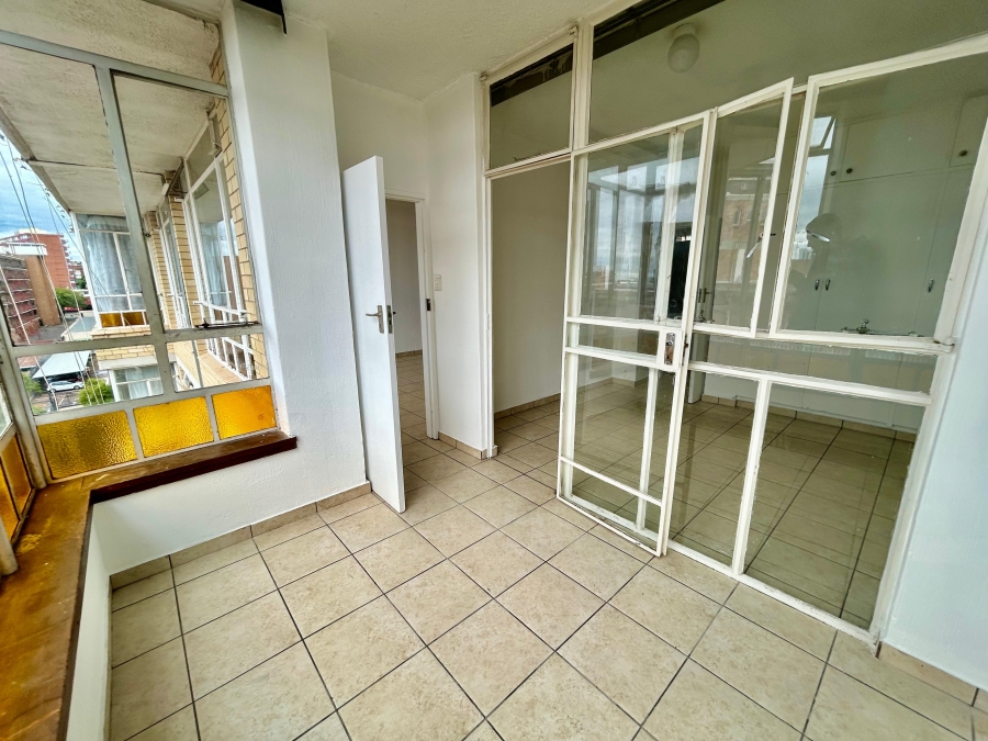 1 Bedroom Property for Sale in Sunnyside Gauteng