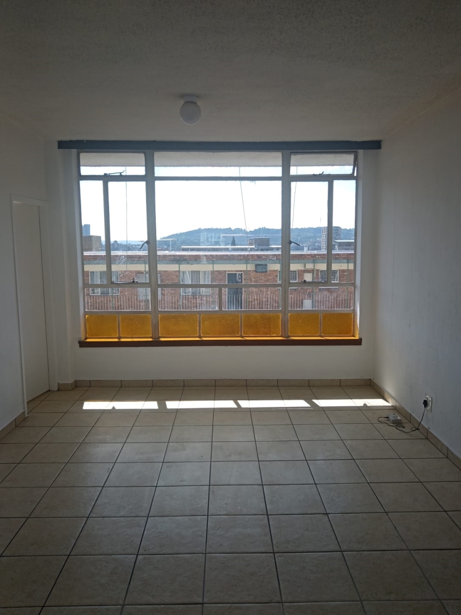 1 Bedroom Property for Sale in Sunnyside Gauteng