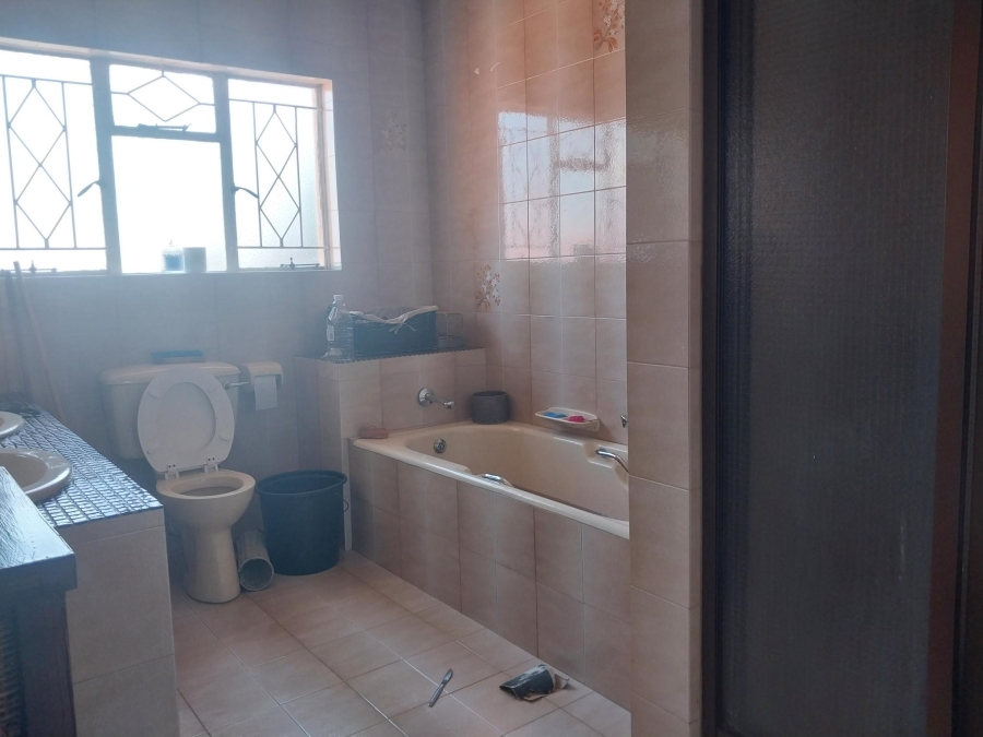 3 Bedroom Property for Sale in Glenvista Gauteng