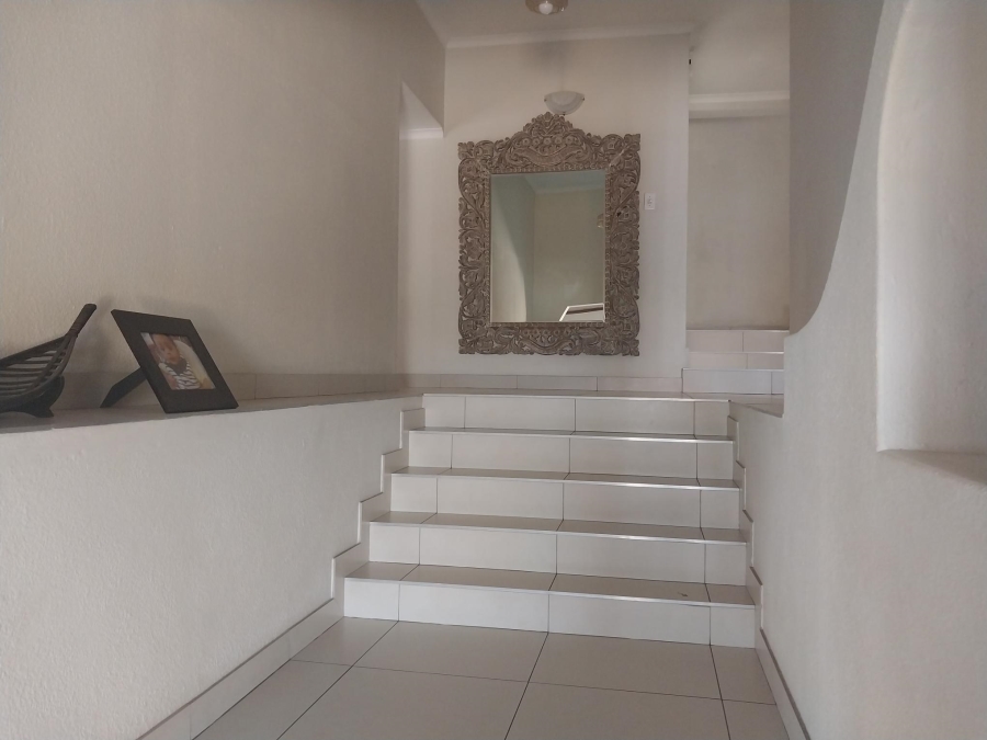 3 Bedroom Property for Sale in Glenvista Gauteng
