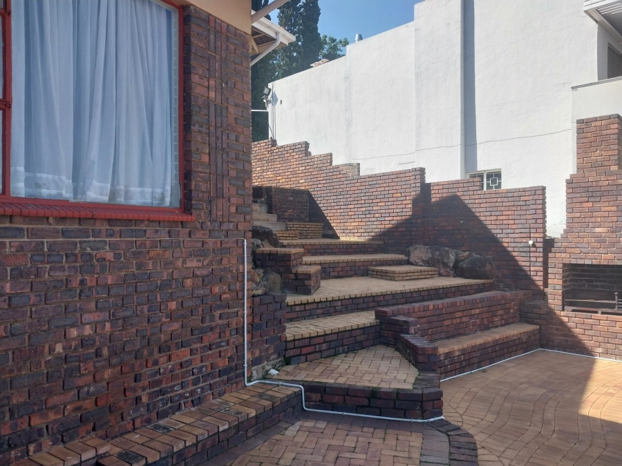 3 Bedroom Property for Sale in Glenvista Gauteng