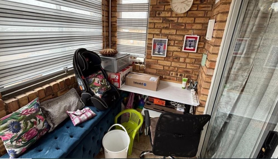 2 Bedroom Property for Sale in Elandspark Gauteng