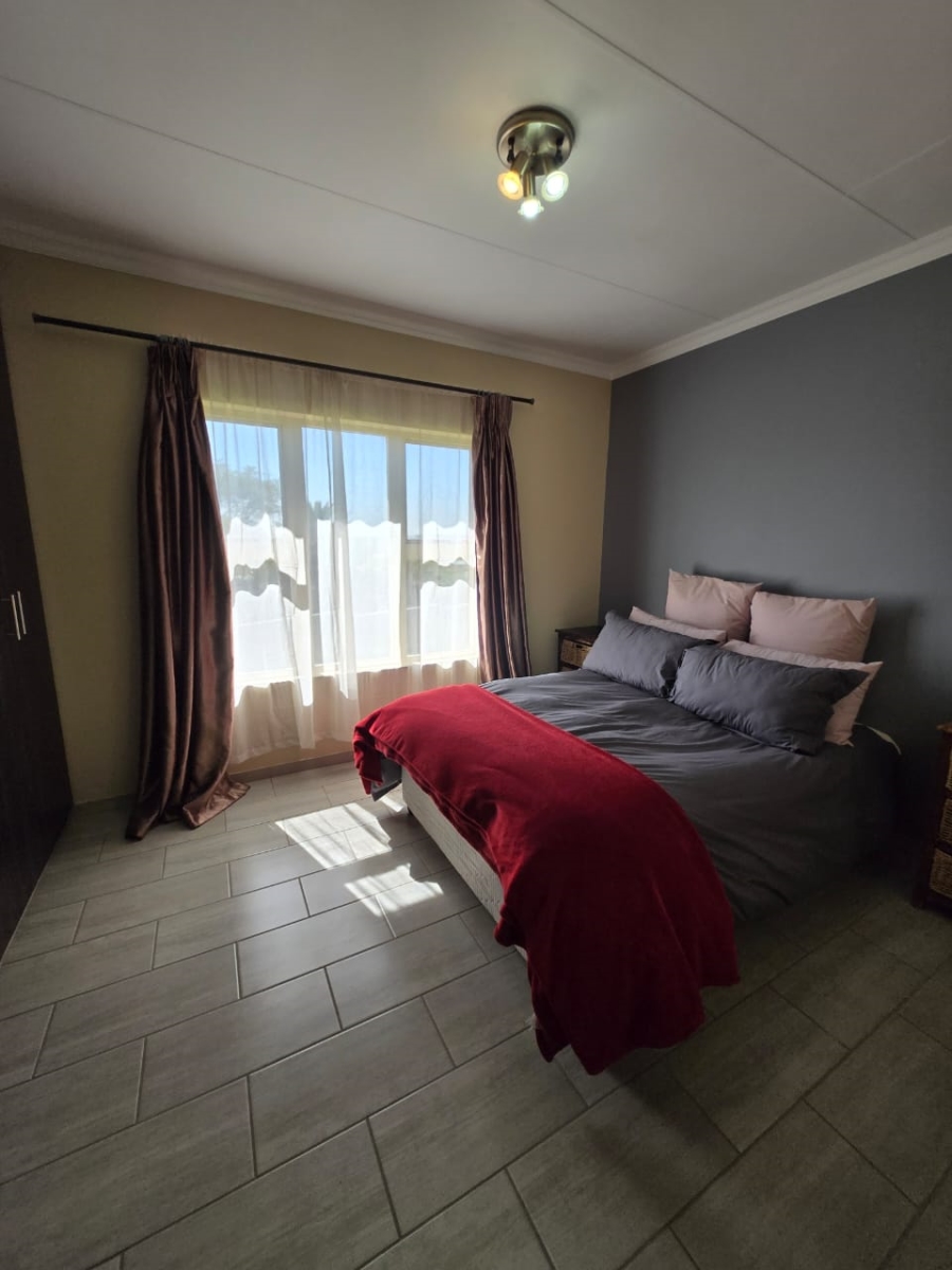 To Let 2 Bedroom Property for Rent in Noordwyk Gauteng