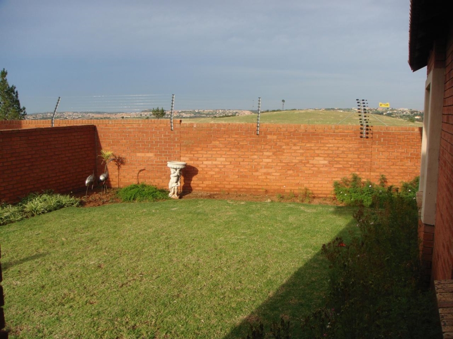 To Let 2 Bedroom Property for Rent in Moreleta Park Gauteng