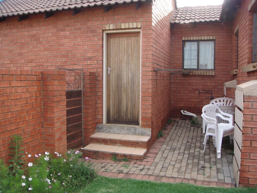 To Let 2 Bedroom Property for Rent in Moreleta Park Gauteng