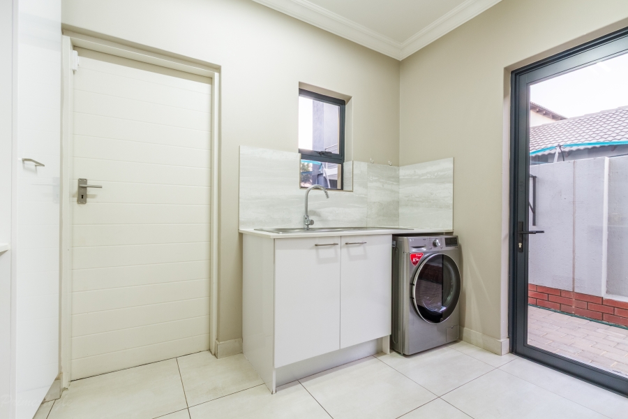 3 Bedroom Property for Sale in Equestria Gauteng
