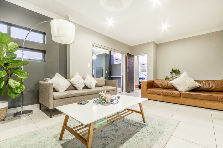 3 Bedroom Property for Sale in Equestria Gauteng