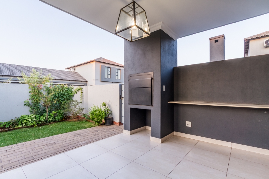 3 Bedroom Property for Sale in Equestria Gauteng