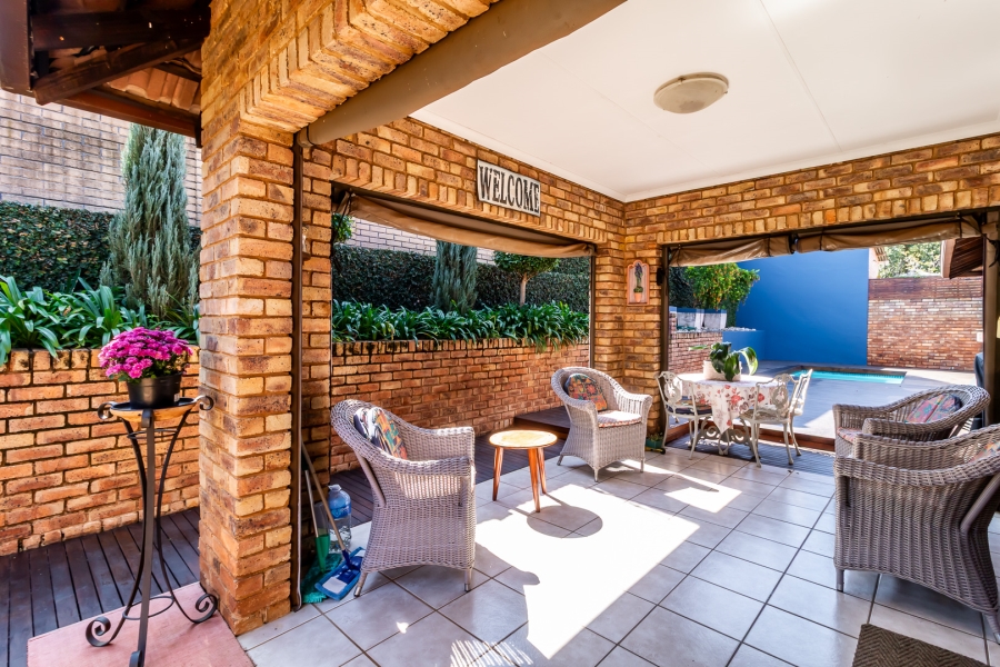 3 Bedroom Property for Sale in Waverley Gauteng