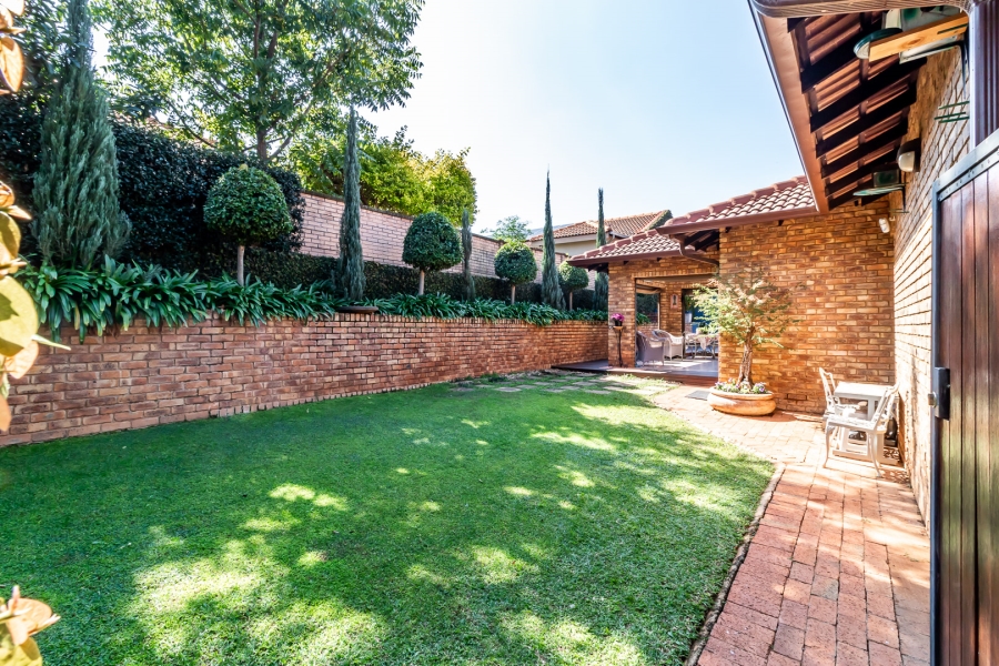 3 Bedroom Property for Sale in Waverley Gauteng