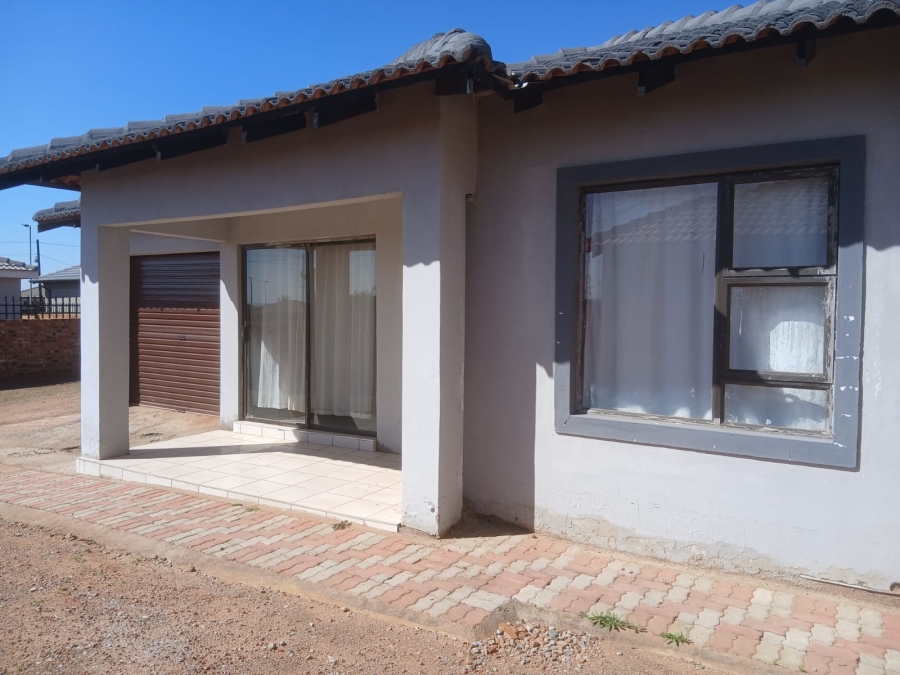 3 Bedroom Property for Sale in Westonaria Gauteng