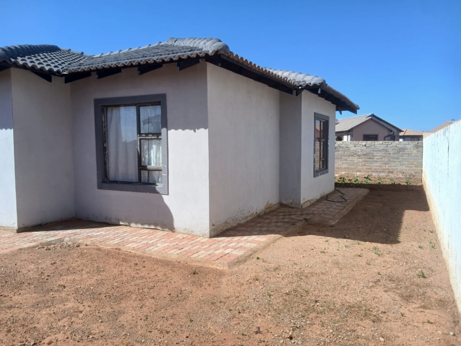 3 Bedroom Property for Sale in Westonaria Gauteng