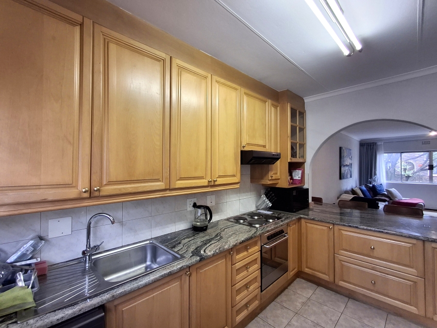 2 Bedroom Property for Sale in Atholl Gardens Gauteng