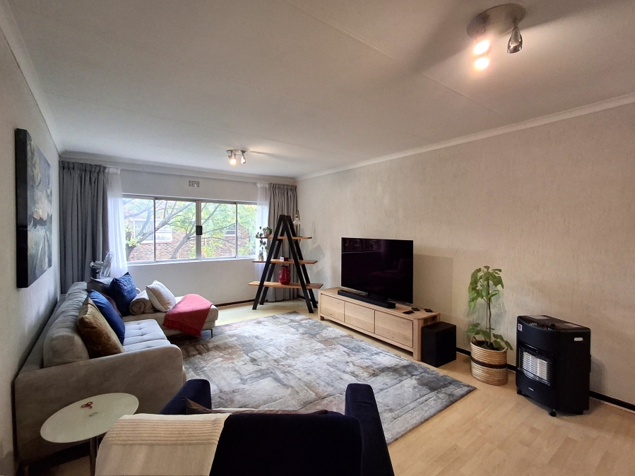 2 Bedroom Property for Sale in Atholl Gardens Gauteng