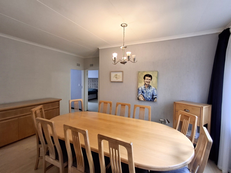 2 Bedroom Property for Sale in Atholl Gardens Gauteng