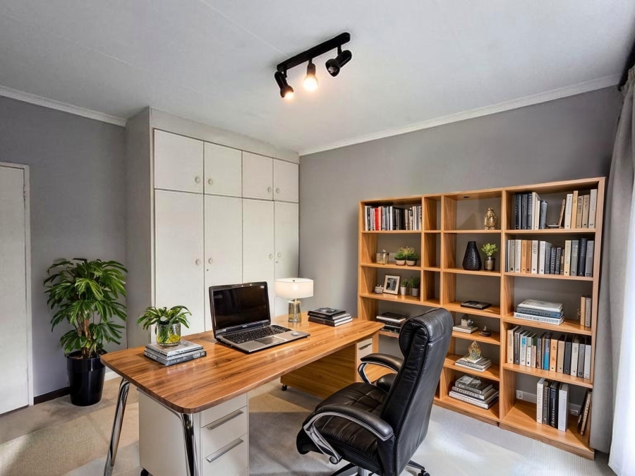 2 Bedroom Property for Sale in Atholl Gardens Gauteng