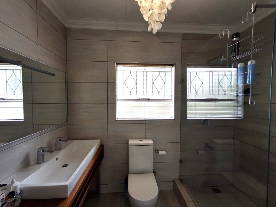 2 Bedroom Property for Sale in Atholl Gardens Gauteng