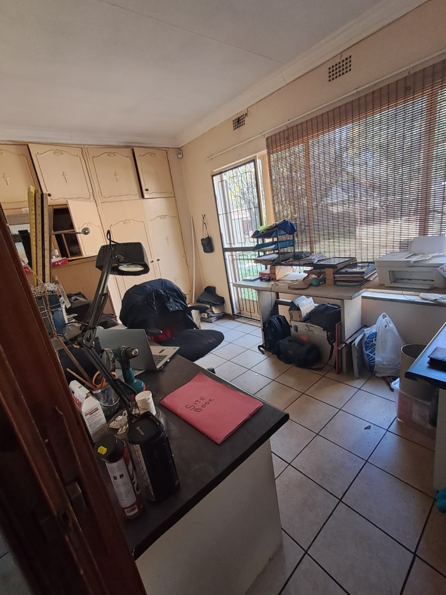 4 Bedroom Property for Sale in Brackenhurst Gauteng