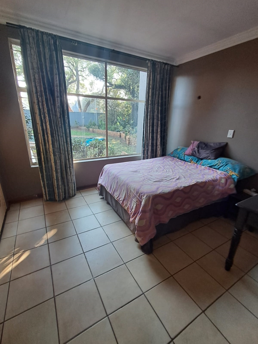 4 Bedroom Property for Sale in Brackenhurst Gauteng