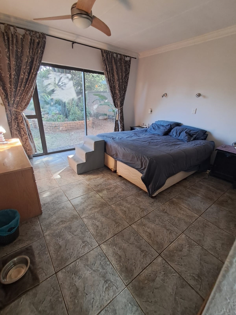 4 Bedroom Property for Sale in Brackenhurst Gauteng