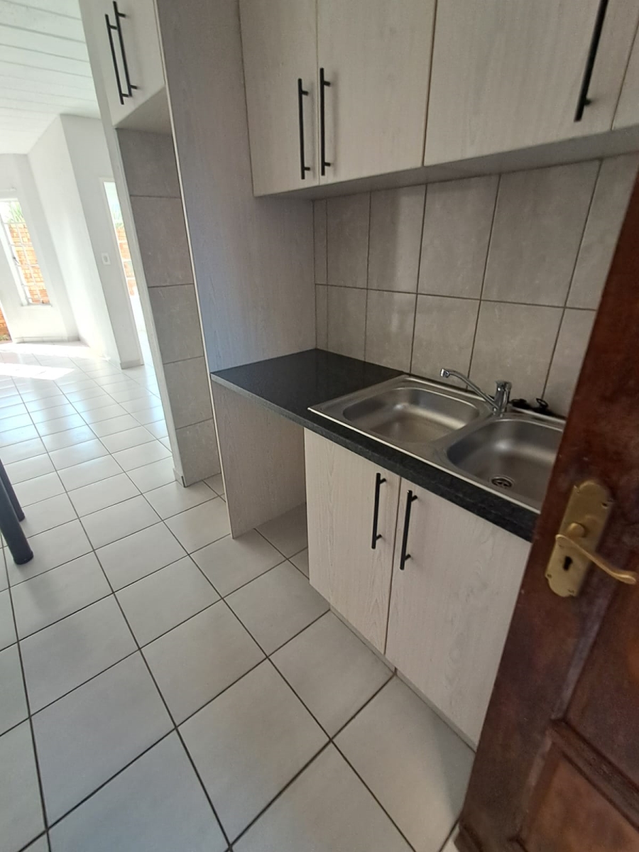 3 Bedroom Property for Sale in Brackenhurst Gauteng