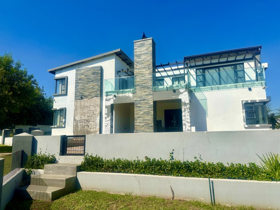 5 Bedroom Property for Sale in Copperleaf Estate Gauteng